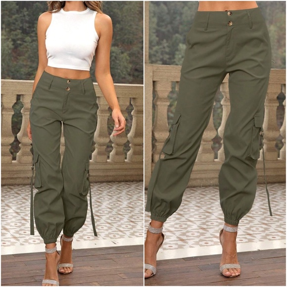 High Waisted Pockets Cargo Capri Pants - Picture 6 of 7